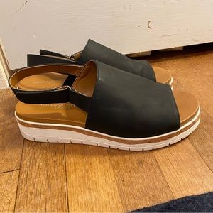 Adrienne Vittadini Sport Sandals - 9.5